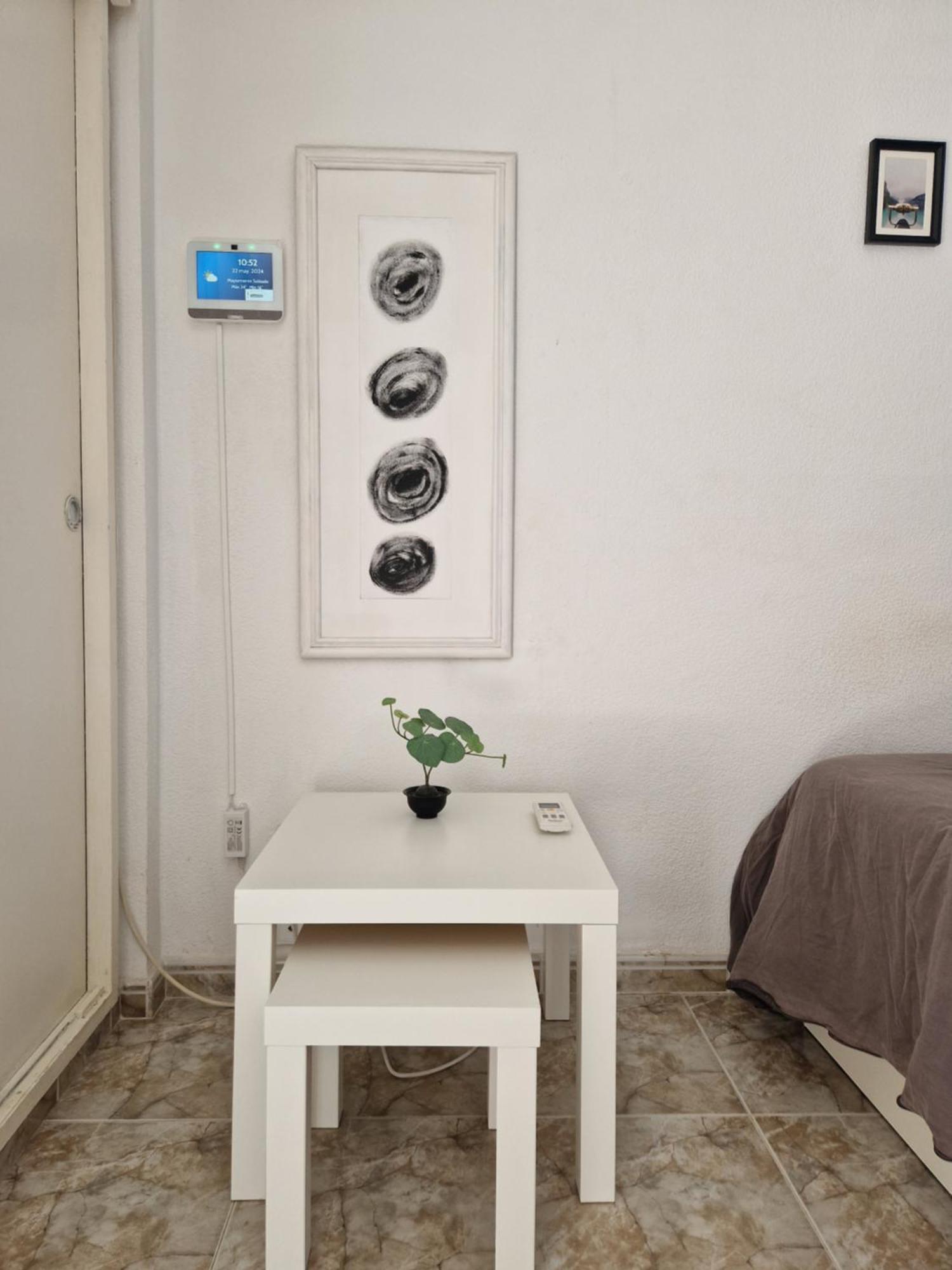 Iris Benalmadena Apartment Room photo